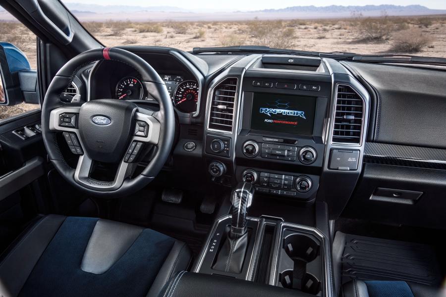 Торпедо Ford F-150 Raptor SuperCrew 2018 года  (фото 9 из 20)